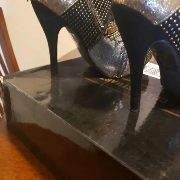 Colin Stuart - Picture 6 of 10